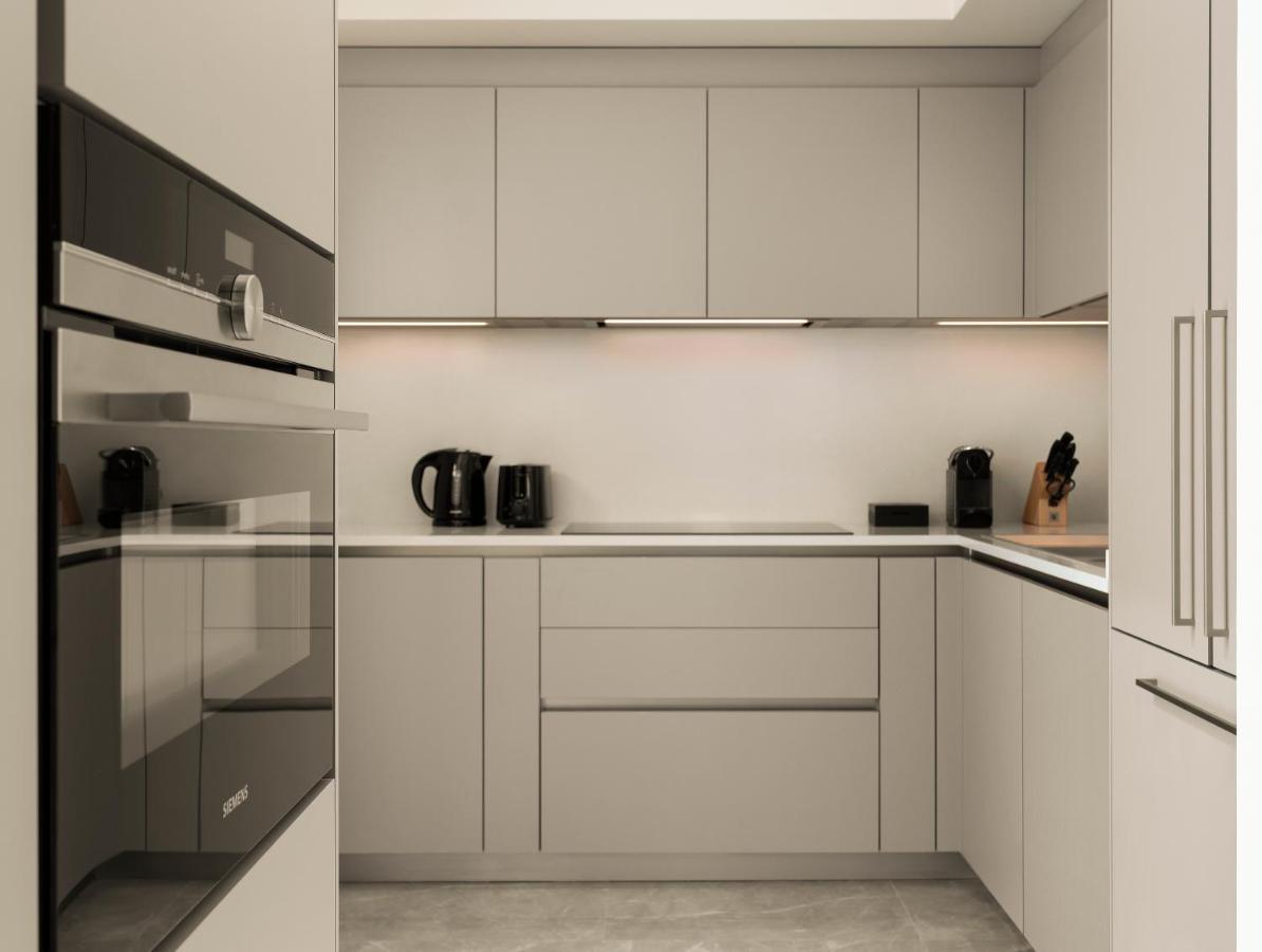 Address Istanbul Hotel Luaran gambar A modern kitchen