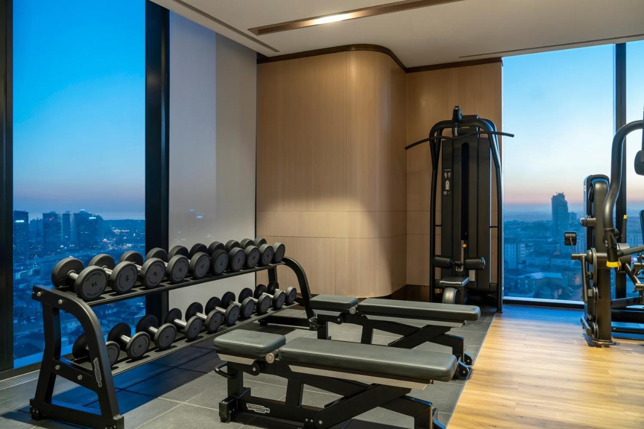 Address Istanbul Hotel Luaran gambar The gym at the Ritz-Carlton, Osaka