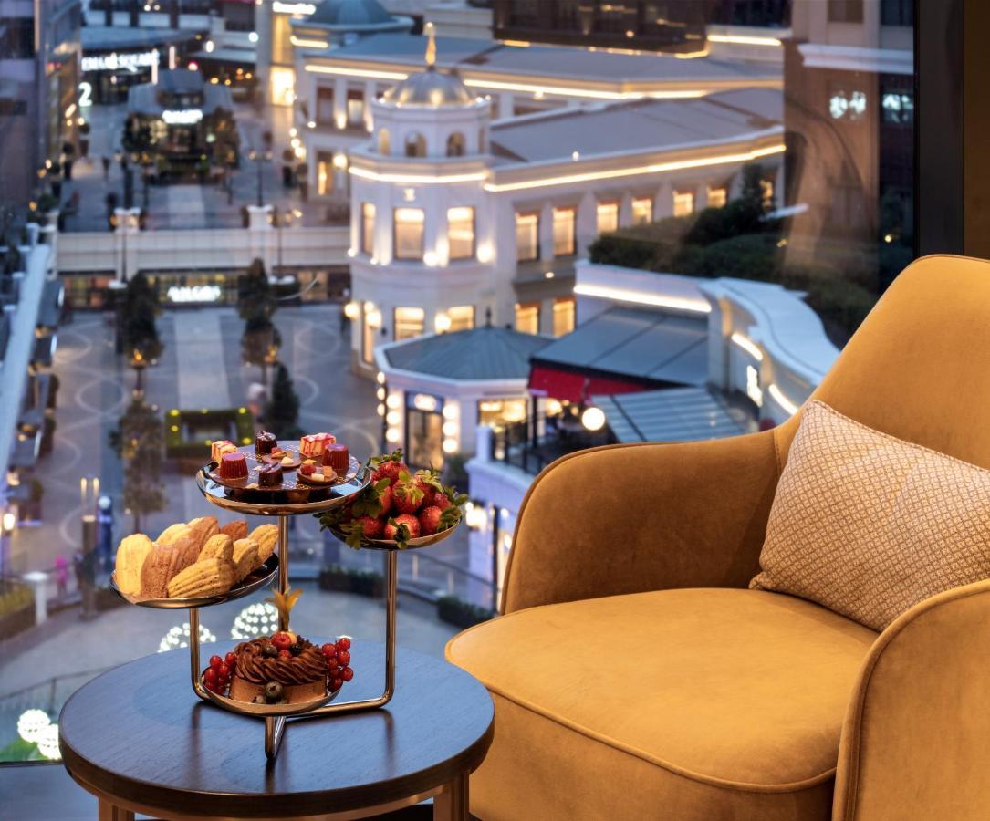 Address Istanbul Hotel Luaran gambar Afternoon tea at The Landmark, Hong Kong